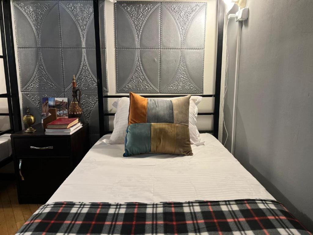 Machabelli 11A Hostel Тбилиси Экстерьер фото